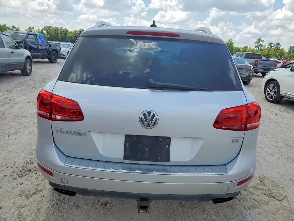 2013 Volkswagen Touareg VIN WVGEF9BP0DD004983 COPART salvage auction — MECHANICAL, TX - CERTIFICATE OF TITLE, sold $850 on 2026-08-13 (photo 6)