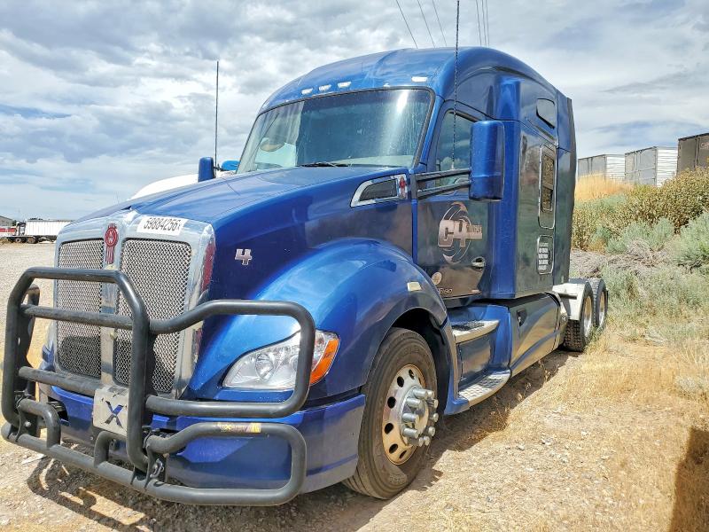 2017 Kenworth All other VIN 1XKYD49X2HJ128992 COPART salvage auction — NORMAL WEAR, CT, sold $22,700 on 2026-07-28 (photo 2)