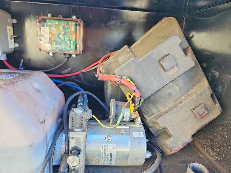 2023 Kaufman All models VIN 7UZFE4738PL000995 COPART salvage auction — NORMAL WEAR, DV, sold $550 on 2026-07-28 (photo 7)