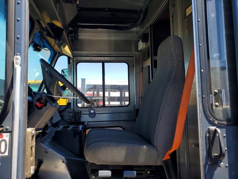 2021 Freightliner All other VIN 4UZAC2GA3MCMM9677 COPART salvage auction — NORMAL WEAR, DV, sold $22,000 on 2026-08-03 (photo 7)
