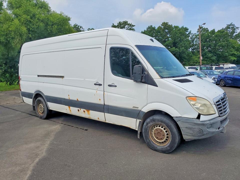 2011 Freightliner Sprinter VIN WDYPE8CC9B5516677 COPART salvage auction — NORMAL WEAR, CT, sold $350 on 2026-08-04 (photo 4)