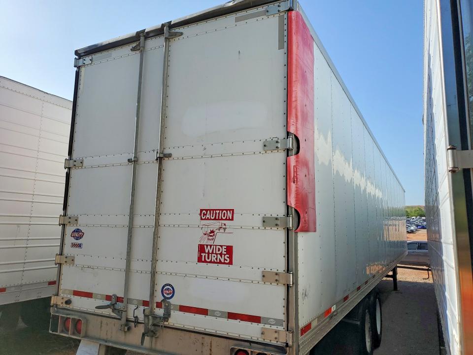 2018 Utility All models VIN 1UYVS2539J6178410 COPART salvage auction — SIDE, FL - CERTIFICATE OF TITLE (P), sold $8,000 on 2026-07-28 (photo 3)