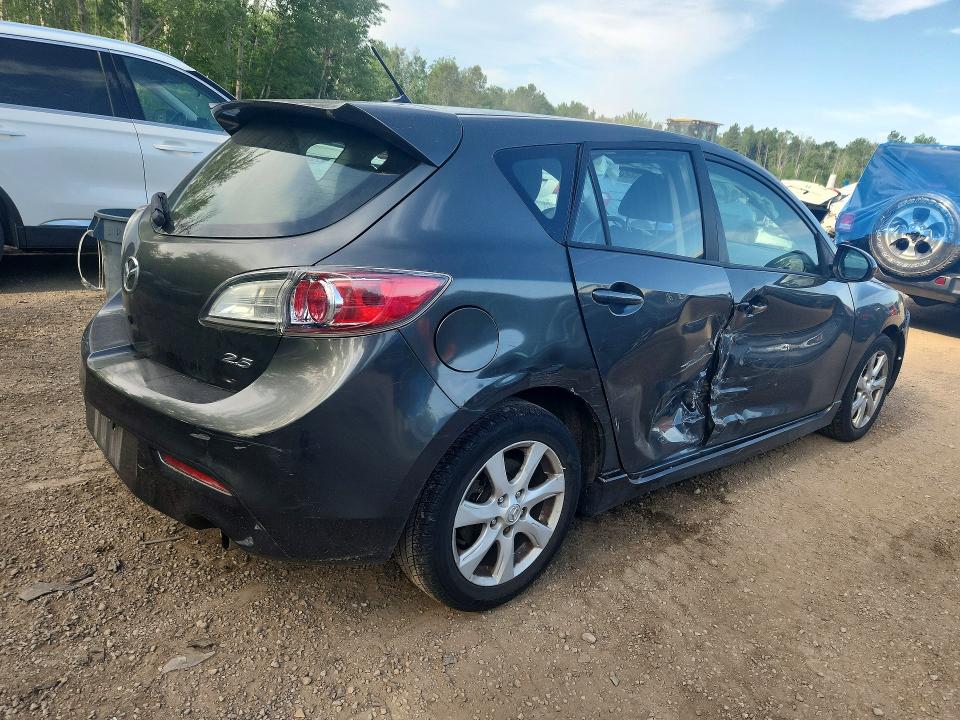 2011 Mazda Mazda3 VIN JM1BL1L5XB1370088 COPART salvage auction — SIDE, On - Permit Salvage, sold $200 on 2026-07-23 (photo 3)
