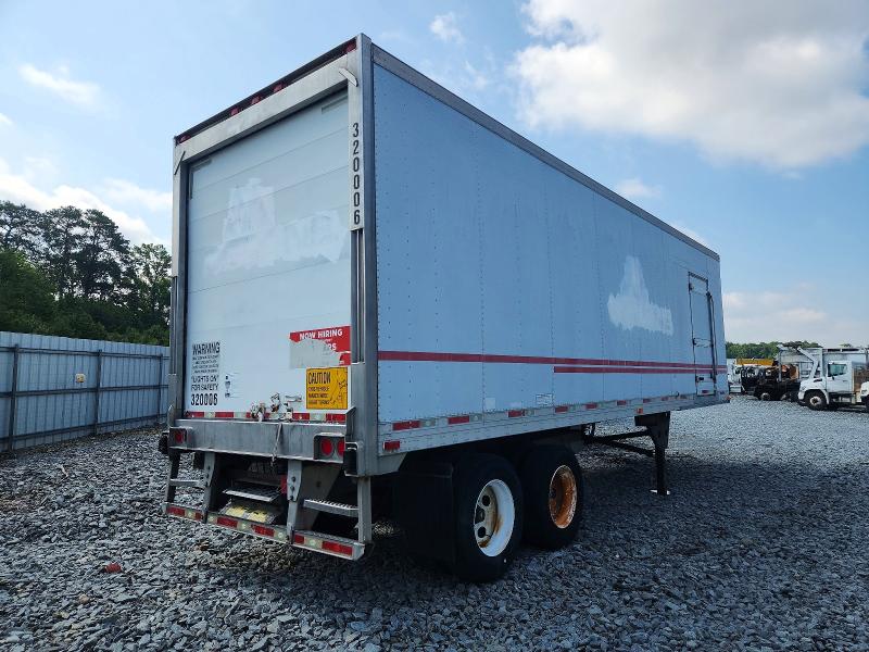 2009 Util Trailer VIN 1UYVS23269M647101 COPART salvage auction — FRONT END, CZ, sold $750 on 2026-07-28 (photo 4)