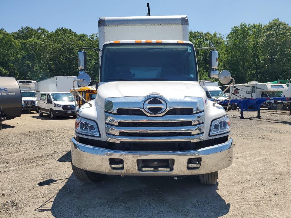 2023 Hino All other VIN 5PVNJ7BY6P5T50065 COPART salvage auction — MINOR DENT/SCRATCHES, PA - RECONSTRUCTED CLEAN, sold $5,700 on 2026-07-27 (photo 5)