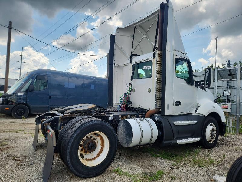 2016 Kenworth All other VIN 1XKYA48X5GJ119146 COPART salvage auction — NORMAL WEAR, IN - CERTIFICATE OF TITLE, sold $7,200 on 2026-07-14 (photo 4)
