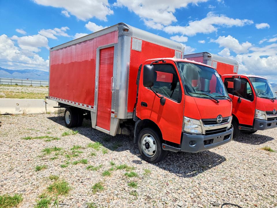 2017 Hino All other VIN JHHSDM2H8HK005998 COPART salvage auction — MINOR DENT/SCRATCHES, AZ - CERTIFICATE OF TITLE (P), sold $1,550 on 2026-07-27 (photo 4)