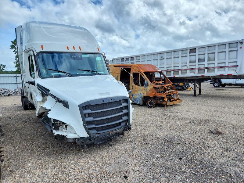 2022 Freightliner All other VIN 1FUJHHDR8NLNC0185 COPART salvage auction — UNDERCARRIAGE, AL - CERT OF TITLE-SALVAGE TITLE, sold $175 on 2026-07-27 (photo 1)