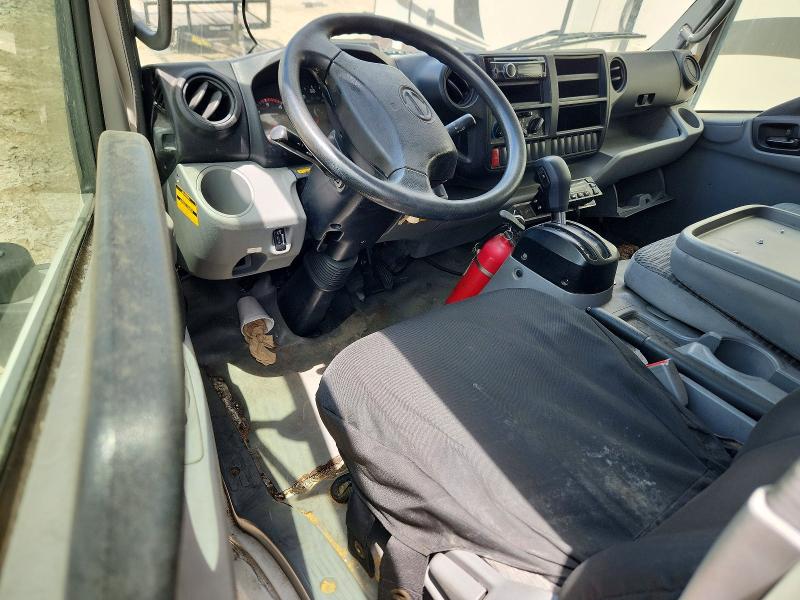 2016 Hino All other VIN JHHHDM2H9GK002066 COPART salvage auction — NORMAL WEAR, TX - CERTIFICATE OF TITLE, sold $1,350 on 2026-07-23 (photo 8)