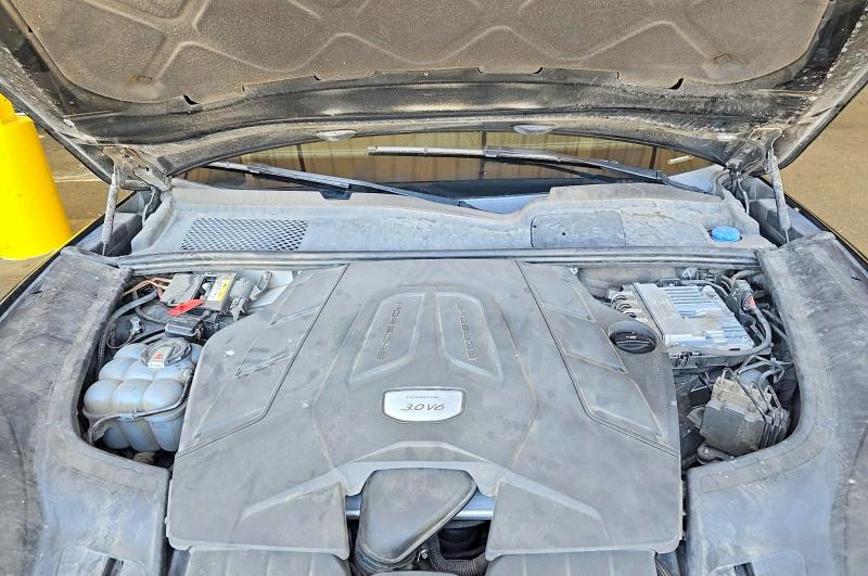 2019 Porsche Cayenne VIN WP1AA2AY6KDA17980 COPART salvage auction — NORMAL WEAR, Ca - Certificate Of Title (P), sold $14,400 on 2026-08-03 (photo 7)