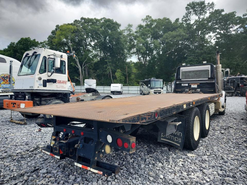 2015 Peterbilt All other VIN 2NP3LJ9X1FM280090 COPART salvage auction — MINOR DENT/SCRATCHES, FL - CERTIFICATE OF TITLE, sold $17,700 on 2026-07-28 (photo 3)