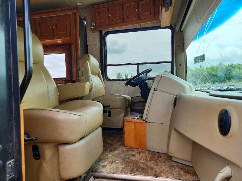 2011 Winn All other VIN 4UZACJDT8BCAU2941 COPART salvage auction — FRONT END, OR - SALVAGE TITLE CERTIFICATE, sold $8,100 on 2026-07-30 (photo 5)