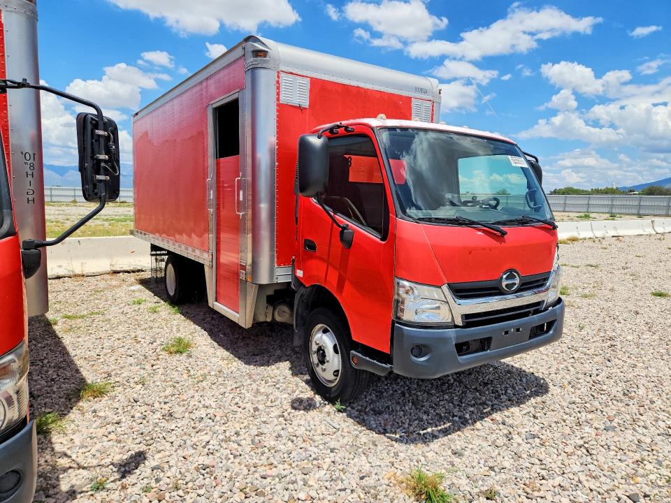 2018 Hino All other VIN JHHSDM2H0JK006259 COPART salvage auction — MINOR DENT/SCRATCHES, AZ - CERTIFICATE OF TITLE (P), sold $1,250 on 2026-07-27 (photo 4)
