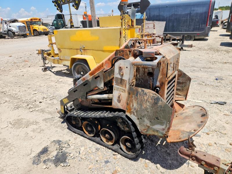 2017 Ditch witch Constructi VIN DWPSK600KH0000038 COPART salvage auction — BURN, BS, sold $200 on 2026-07-13 (photo 3)