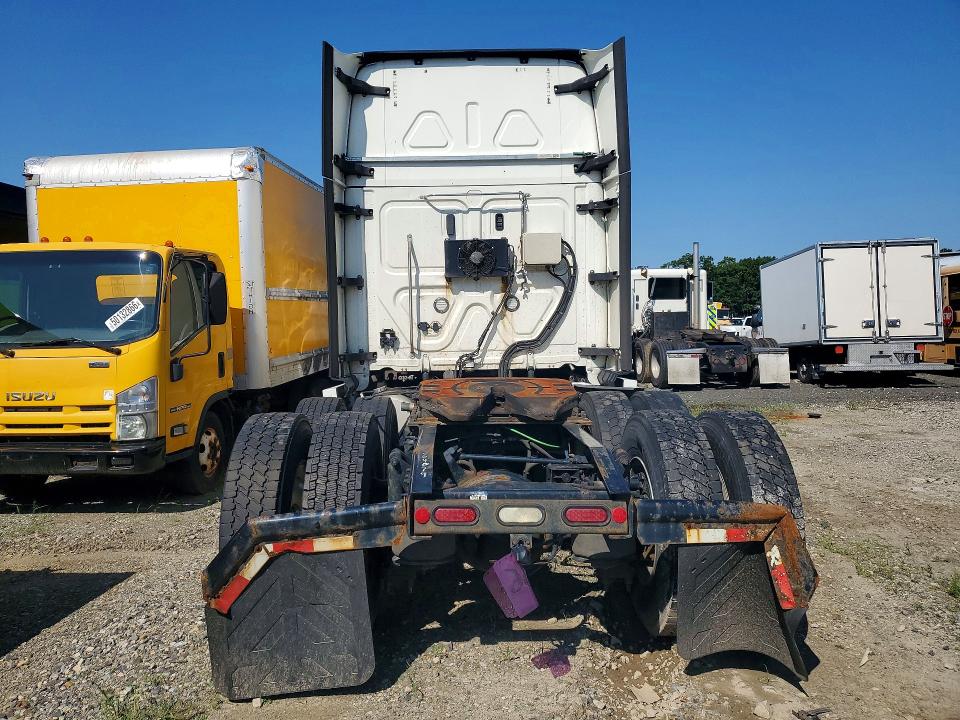 2020 Freightliner All other VIN 3AKJHPDV5LSMC8976 COPART salvage auction — FRONT END, NJ - CERTIFICATE OF TITLE, sold $375 on 2026-07-28 (photo 6)