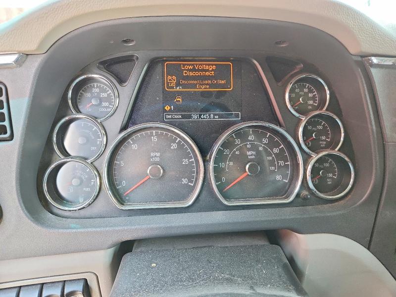 2019 Peterbilt All other VIN 1XPBDP9XXKD261359 COPART salvage auction — MINOR DENT/SCRATCHES, CT, sold $7,600 on 2026-08-24 (photo 9)