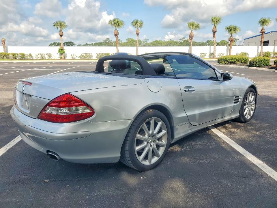 2007 Mercedes-benz Sl-class VIN WDBSK71F97F133652 COPART salvage auction — MINOR DENT/SCRATCHES, Fl - Certificate Of Title, sold $5,300 on 2026-08-05 (photo 3)