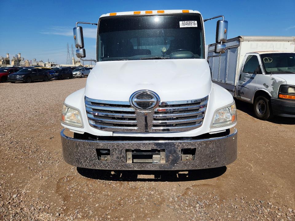 2010 Hino All other VIN 5PVNJ8JT2A4S52837 COPART salvage auction — NORMAL WEAR, AZ - CERTIFICATE OF TITLE, sold $12,100 on 2026-07-28 (photo 5)