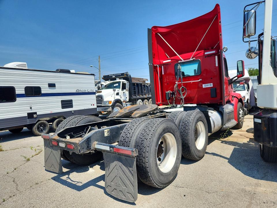 2021 Peterbilt All other VIN 1XPBD49X7MD756099 COPART salvage auction — MINOR DENT/SCRATCHES, TN - CERTIFICATE OF TITLE, sold $5,000 on 2026-07-28 (photo 3)