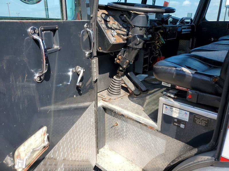 1990 Spartan motors All models VIN 4S7PT9S0XLC002881 COPART salvage auction — NORMAL WEAR, IL - CERTIFICATE OF TITLE, sold $550 on 2026-07-28 (photo 8)