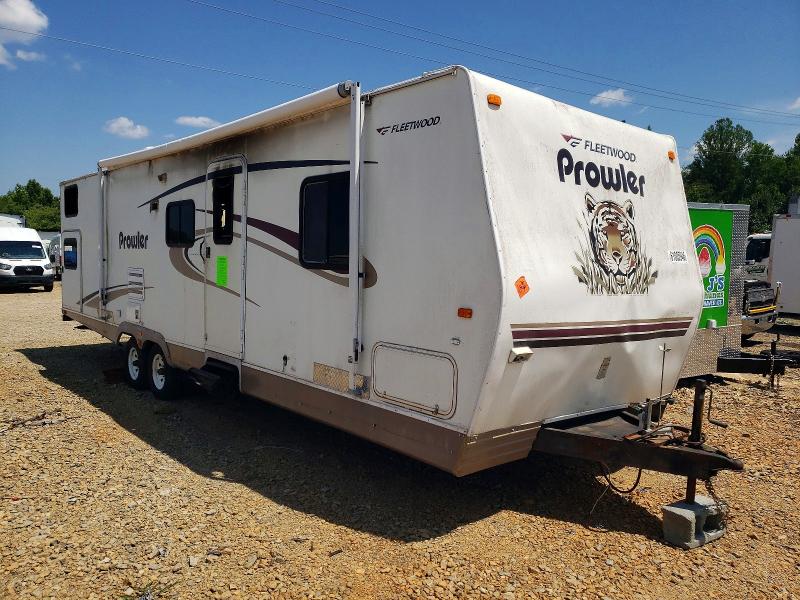 2005 Fleetwood All models VIN 1EC1D322752814015 COPART salvage auction — BURN, ST, sold $20 on 2026-07-31 (photo 1)
