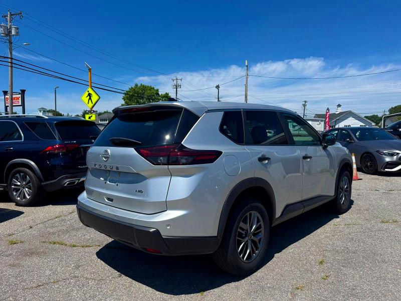 2025 Nissan Rogue VIN 5N1BT3AB3SC795480 COPART salvage auction — NORMAL WEAR, Nj - Certificate Of Title (P), sold $10,900 on 2026-07-27 (photo 4)