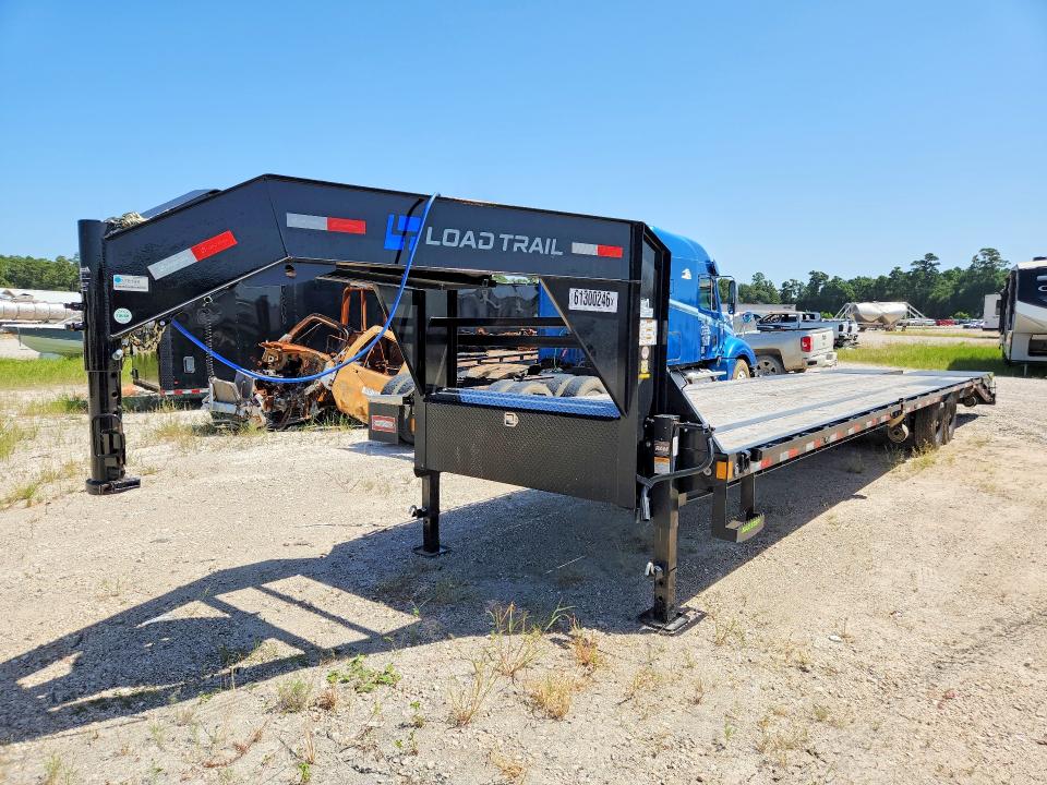 2026 Load trail All models VIN 4ZEGP3627T1378198 COPART salvage auction — NORMAL WEAR, TN - CERTIFICATE OF TITLE (P), sold $9,500 on 2026-08-18 (photo 1)