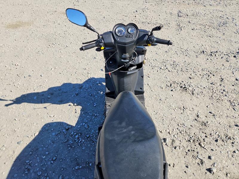 2015 Genuine scooter co. Scooter VIN RFVBFBF94F1000441 COPART salvage auction — MECHANICAL, CO - PUBLIC - SALVAGE TITLE (P), sold $200 on 2026-07-16 (photo 6)