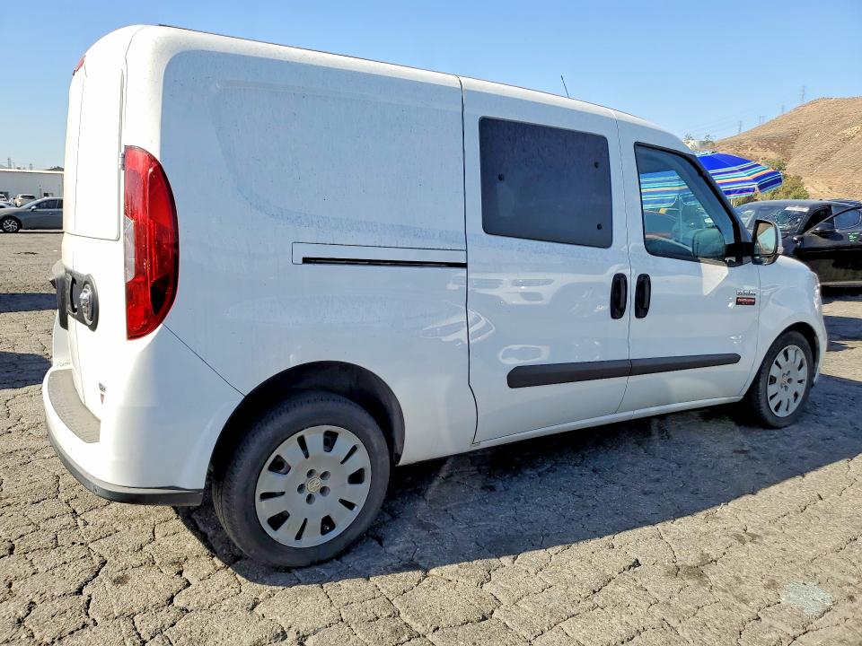 2017 Ram Promaster city VIN ZFBERFBB5H6E52523 COPART salvage auction — MINOR DENT/SCRATCHES, Ca - Dis/Dlr/Exp Only Clean Title, sold $1,700 on 2026-07-27 (photo 3)