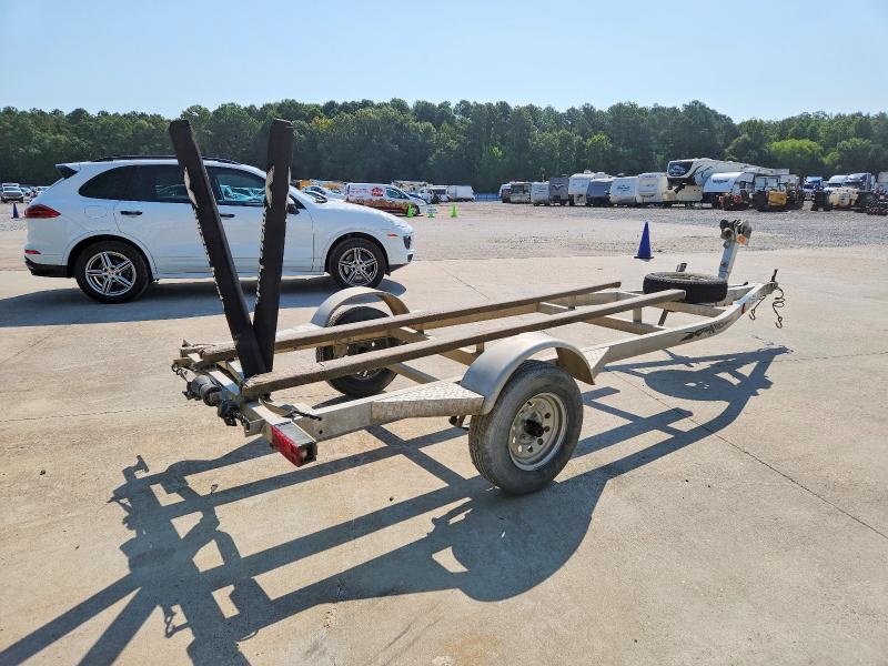 2009 Trail king Boat trail VIN 5HEAV18179H130917 COPART salvage auction — MINOR DENT/SCRATCHES, MS - CERT OF TITLE-SALVAGED, sold $225 on 2026-07-31 (photo 4)
