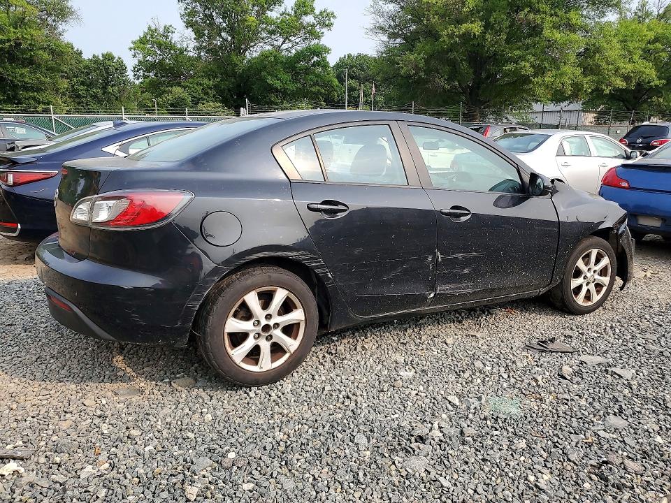 2011 Mazda 3 VIN JM1BL1VG2B1357401 COPART salvage auction — FRONT END, DC - CERTIFICATE OF TITLE, sold $100 on 2026-07-28 (photo 3)