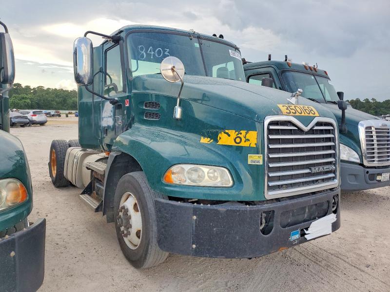 2016 Mack All other VIN 1M1AW01X3GM008403 COPART salvage auction — MINOR DENT/SCRATCHES, IN - CERTIFICATE OF TITLE, sold $1,900 on 2026-07-31 (photo 1)
