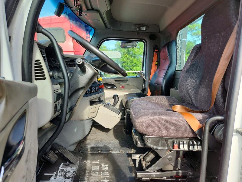 2018 Peterbilt All other VIN 1XPBA48X4JD478137 COPART salvage auction — MINOR DENT/SCRATCHES, CT, sold $7,400 on 2026-07-16 (photo 5)