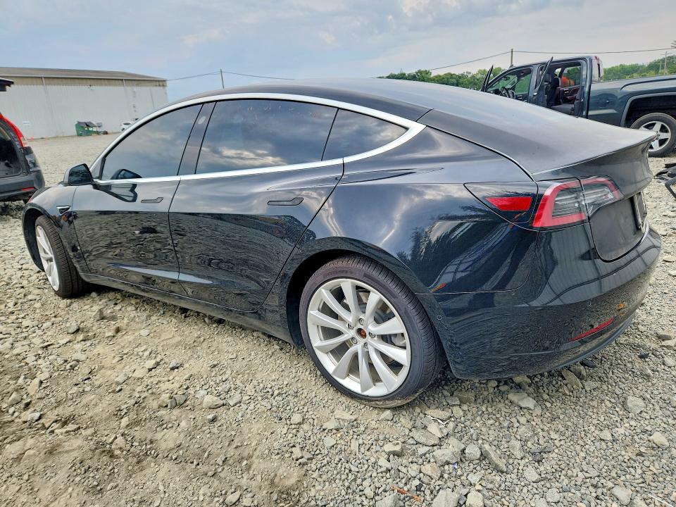 2019 Tesla Model 3 VIN 5YJ3E1EAXKF313390 COPART salvage auction — MINOR DENT/SCRATCHES, CT, sold $6,700 on 2026-08-04 (photo 2)