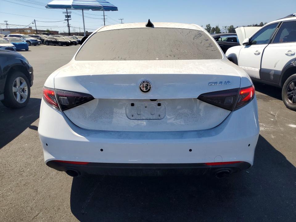 2024 Alfa romeo Giulia VIN ZARFAMAN8R7677526 COPART salvage auction — FRONT END, LQ, sold $5,400 on 2026-08-03 (photo 6)