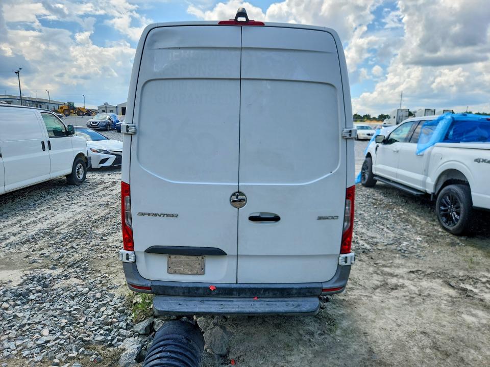 2021 Freightliner Sprinter VIN W2Y40CHY6MT045105 COPART salvage auction — NORMAL WEAR, CT, sold $9,100 on 2026-07-27 (photo 6)