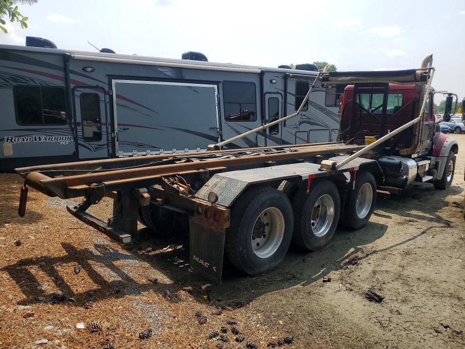 2012 Mack All other VIN 1M2AX09C0CM011781 COPART salvage auction — MINOR DENT/SCRATCHES, FL - CERTIFICATE OF DESTRUCTION, sold $4,050 on 2026-07-30 (photo 3)