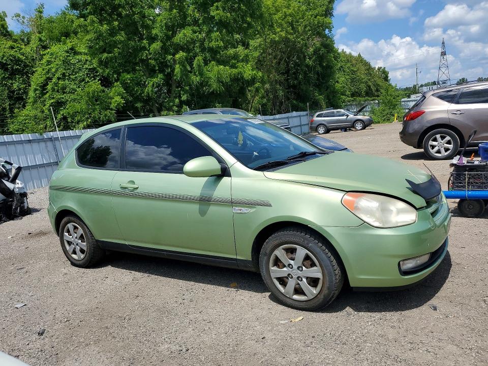 2007 Hyundai Accent VIN KMHCN35C57U017216 COPART salvage auction — SIDE, ON - PERMIT NO BRAND - UNFIT, sold $125 on 2026-07-28 (photo 4)