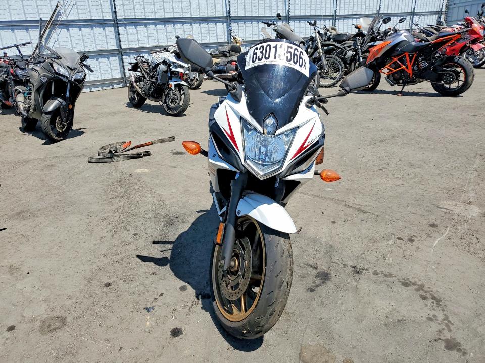 2010 Yamaha Fz600-800 VIN JYARJ18Y0AA001273 COPART salvage auction — MINOR DENT/SCRATCHES, ST, sold $1,150 on 2026-08-03 (photo 2)