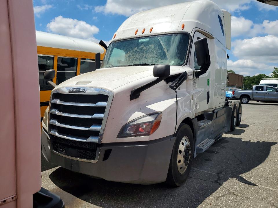 2019 Freightliner All other VIN 1FUJHHDR8KLKE3680 — COPART salvage auction photo