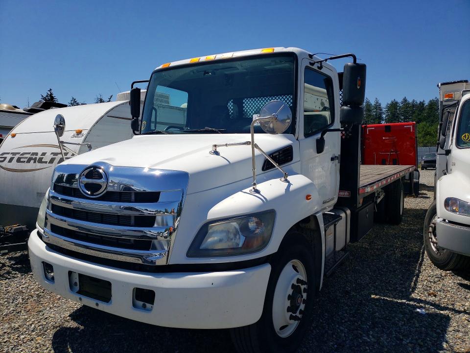 2018 Hino All other VIN 5PVNV8JV0J4S57881 COPART salvage auction — MINOR DENT/SCRATCHES, WA - VEHICLE CERT OF OWNERSHIP-TITL, sold $16,700 on 2026-07-16 (photo 1)