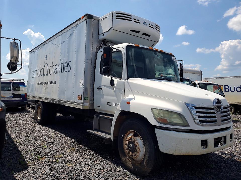 2007 Hino All other VIN 5PVNE8JT572S51500 COPART salvage auction — MECHANICAL, CZ, sold $1 on 2026-07-27 (photo 4)