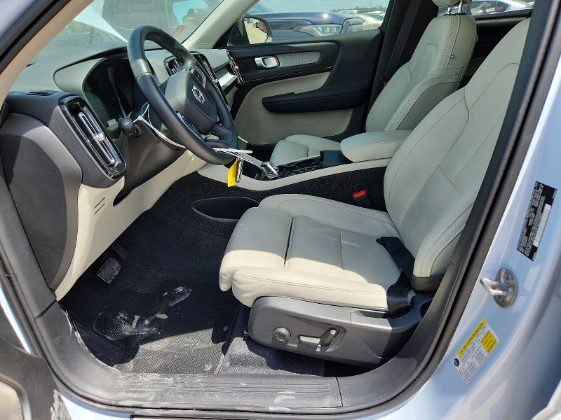 2025 Volvo Xc40 VIN YV4L12UC5S2537901 COPART salvage auction — REAR END, TX - SALVAGE VEHICLE TITLE, sold $13,500 on 2026-07-31 (photo 7)