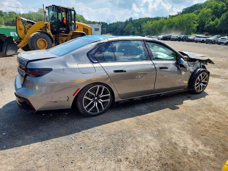 2026 BMW All other VIN WBY53EJ04TCX59325 COPART salvage auction — ROLLOVER, Ny - Mv-907A Salvage Certificate, sold $22,800 on 2026-08-03 (photo 3)