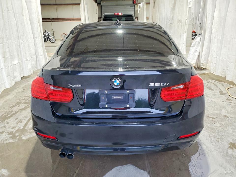 2013 BMW 3 series VIN WBA3B5C55DF592894 COPART salvage auction — MINOR DENT/SCRATCHES, CT, sold $1,000 on 2026-07-20 (photo 6)