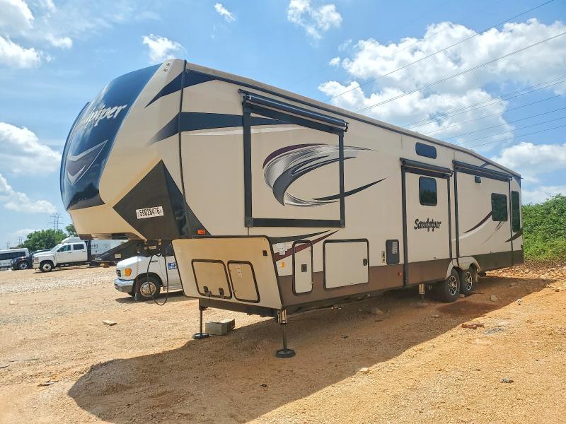 2019 Sandpiper by forest Trailers VIN 4X4FSAN22KJ037756 COPART salvage auction — DAMAGE HISTORY, NC - DEALER ONLY SALVAGE TITLE, sold $7,500 on 2026-08-03 (photo 2)