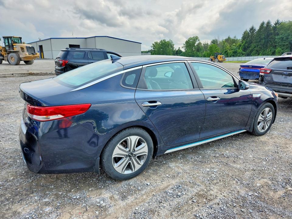 2017 Kia Optima VIN KNAGV4LD1H5013910 COPART salvage auction — NORMAL WEAR, NJ - CERTIFICATE OF TITLE, sold $900 on 2026-08-20 (photo 3)