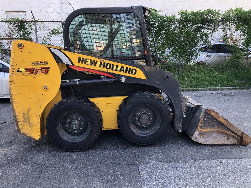 2024 New holland L320 VIN JAF0L316VRM457105 COPART salvage auction — NORMAL WEAR, BS, sold $21,100 on 2026-07-10 (photo 7)