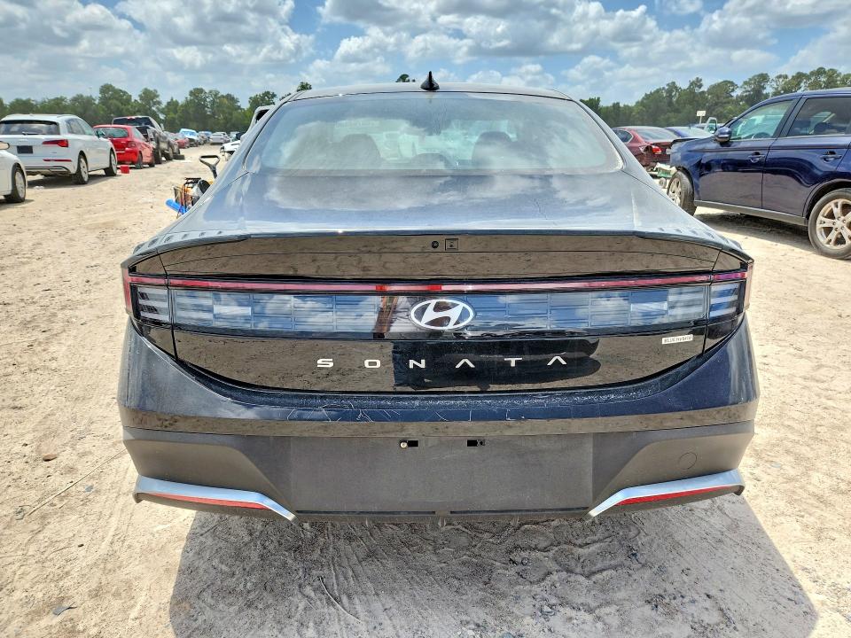 2026 Hyundai Sonata VIN KMHL24JJ6TA157922 COPART salvage auction — FRONT END, FL - CERT OF TITLE SLVG REBUILDABLE, sold $7,100 on 2026-07-31 (photo 6)