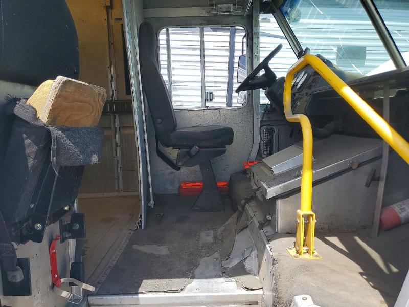 2008 Frht - freightliner All other VIN 4UZAAPDU48CAA9084 COPART salvage auction — FRONT END, IN - DIS/DLR/EXP ONLY CLEAN TITLE, sold $275 on 2026-08-11 (photo 7)